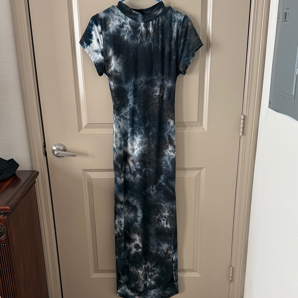 Tie-Dye Maxi Dress